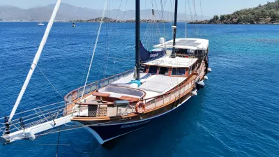 Esmeralda 4