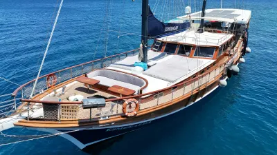Esmeralda 3