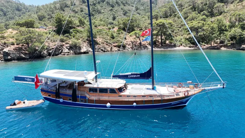Esmeralda 1